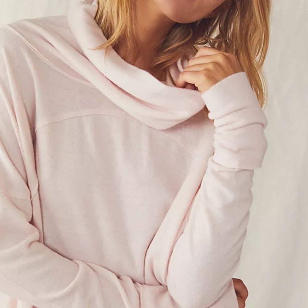 We the Free by Free People Cozy Time Funnel Top NWT Sz L
